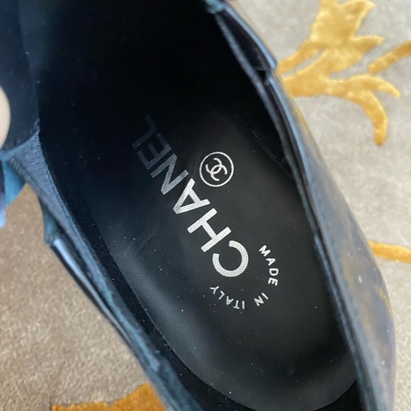 Chanel chain booties - Picture 6 of 8